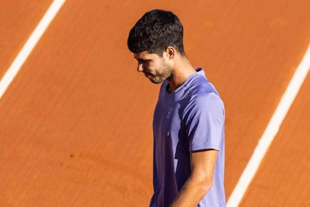 April 20, 2025, Barcelona, Barcelona, Spain: Carlos Alcaraz of Spain during the final between Holger Rune of Denmark on Barcelona Open Banc Sabadell Trofeo Conde de Godo on April 20, 2025 in Barcelona, Spain. Barcelona Spain - ZUMAs316 20250420_znp_s316_032 Copyright: xMartixSeguraxRamonedax