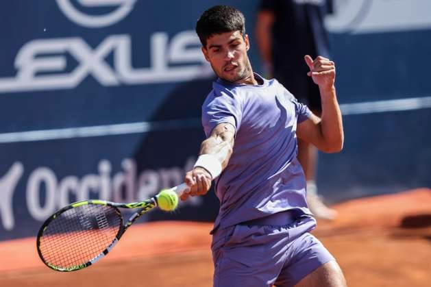April 20, 2025, Barcelona, Barcelona, Spain: Carlos Alcaraz of Spain in actions against Holger Rune of Denmark during the final tennis match of the Barcelona Open Banc Sabadell - Conde Godo 2025 Day 7 at Real Club De Tenis Barcelona on April 20, 2025 in Barcelona, Spain. Barcelona Spain - ZUMAa181 20250420_zaa_a181_080 Copyright: xJavierxBorregox