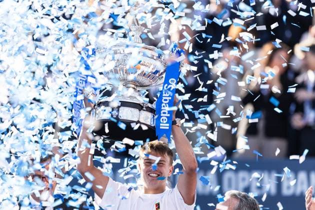 April 20, 2025, Barcelona, Barcelona, Spain: Holger Rune of Denmark celebrating after win the final between Carlos Alcaraz of Spain on Barcelona Open Banc Sabadell Trofeo Conde de Godo on April 20, 2025 in Barcelona, Spain. Barcelona Spain - ZUMAs316 20250420_znp_s316_097 Copyright: xMartixSeguraxRamonedax