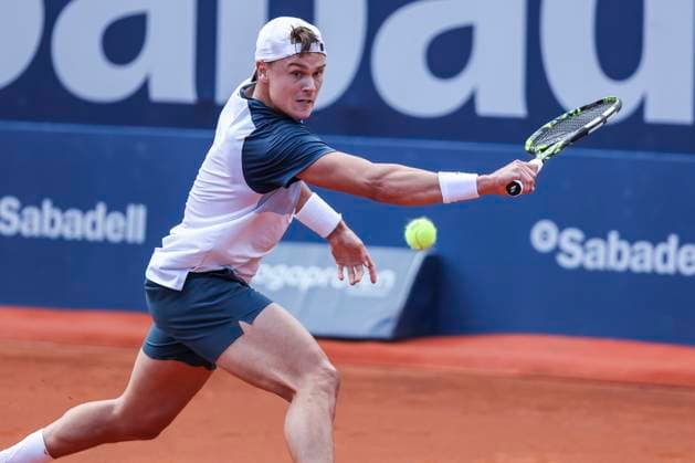 April 20, 2025, Barcelona, Barcelona, Spain: Holger Rune of Denmark in actions against Carlos Alcaraz of Spain during the final tennis match of the Barcelona Open Banc Sabadell - Conde Godo 2025 Day 7 at Real Club De Tenis Barcelona on April 20, 2025 in Barcelona, Spain. Barcelona Spain - ZUMAa181 20250420_zaa_a181_123 Copyright: xJavierxBorregox