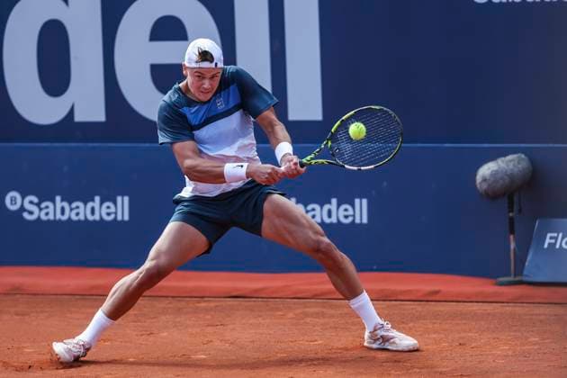 April 20, 2025, Barcelona, Barcelona, Spain: Holger Rune of Denmark in actions against Carlos Alcaraz of Spain during the final tennis match of the Barcelona Open Banc Sabadell - Conde Godo 2025 Day 7 at Real Club De Tenis Barcelona on April 20, 2025 in Barcelona, Spain. Barcelona Spain - ZUMAa181 20250420_zaa_a181_118 Copyright: xJavierxBorregox
