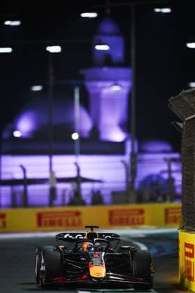 F1 - SAUDI ARABIAN GRAND PRIX 2025 01 VERSTAPPEN Max (nld), Red Bull Racing RB21, action during the Formula 1 STC Saudi Arabian Grand Prix 2025, 5th round of the 2025 FIA Formula One World Championship, WM, Weltmeisterschaft from April 18 to 20, 2025 on the Jeddah Corniche Circuit, in Jeddah, Saudi Arabia - JeddahSaudi Arabia  Copyright: xXavixBonillax