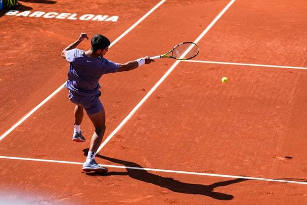 April 20, 2025, Barcelona, Barcelona, Spain: Carlos Alcaraz of Spain during final between Holger Rune of Denmark on Barcelona Open Banc Sabadell Trofeo Conde de Godo on April 20, 2025 in Barcelona, Spain. Barcelona Spain - ZUMAs316 20250420_znp_s316_118 Copyright: xMartixSeguraxRamonedax