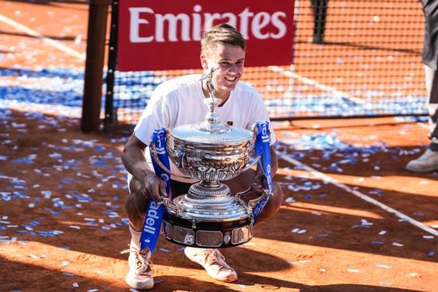April 20, 2025, Barcelona, Barcelona, Spain: Holger Rune of Denmark celebrating after win the final between Carlos Alcaraz of Spain on Barcelona Open Banc Sabadell Trofeo Conde de Godo on April 20, 2025 in Barcelona, Spain. Barcelona Spain - ZUMAs316 20250420_znp_s316_158 Copyright: xMartixSeguraxRamonedax