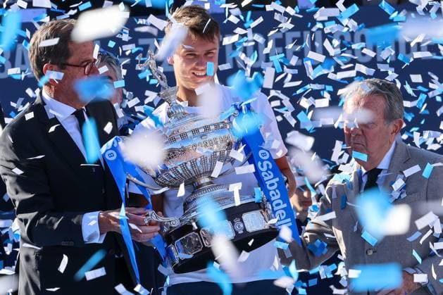 Barcelona open Banc Sabadell 2025, Real Club De Tennis Holger Rune of Denmark poses with the trophy after winning against Carlos Alcaraz of Spain in the Final Match during the Barcelona Open Banc Sabadell 2025 at Real Club De Tenis Barcelona on April 20, 2025 in Barcelona, Spain barcelona Real Club De Tenis Barcelona on catalunya spain Copyright: xYoussefxLoulidix