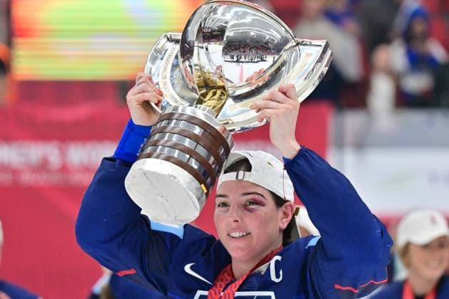 US team captain Hilary Knight with trophy celebrates after winning the Ice hockey, Eishockey IIHF WomenÂ s World Championship, WM, Weltmeisterschaft the gold medal match USA vs Canada, Ceske Budejovice, Czech Republic, April 20, 2025. (CTKxPhoto VaclavxPancer) CTKPhotoP2025042005630  CTKPhotoP2025042005630