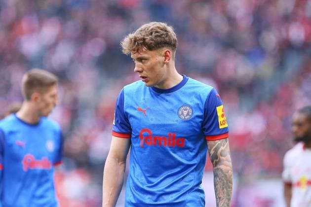 Leipzig, Saxony, Germany, 19 04 2025 Red Bull Arena 30 Matchday, Season 2024 25, 1 Soccer Bundesliga RB Leipzig Holstein Kiel Nicolai Remberg 22, Holstein Kiel Copyright: xdtsxNachrichtenagenturx dts_64681