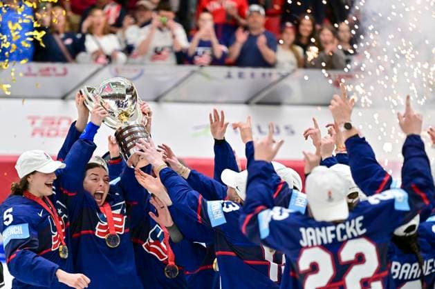 US players with trophy celebrate after winning the Ice hockey, Eishockey IIHF WomenÂ s World Championship, WM, Weltmeisterschaft the gold medal match USA vs Canada, Ceske Budejovice, Czech Republic, April 20, 2025. (CTKxPhoto VaclavxPancer) CTKPhotoP2025042005726  CTKPhotoP2025042005726