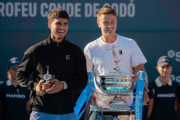 Barcelona Open Banc Sabadell Gabriela Testa OVERTAKE MAXPPP - Barcelona 20 04 2025 ALCARAZ Carlos (ESP), RUNE Holger (DEN), during the trophy ceremony of the Barcelona Open Banc Sabadell 2025 from April 12 to 20 in Barcelona, Spain Barcelona Spain  Copyright: xOVERTAKE MAXPPP MAXPPPxGabrielaxTestax OVT202504206654 OVT202504206654