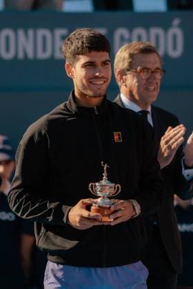 Barcelona Open Banc Sabadell Gabriela Testa OVERTAKE MAXPPP - Barcelona 20 04 2025 ALCARAZ Carlos (ESP), portrait during the trophy ceremony of the Barcelona Open Banc Sabadell 2025 from April 12 to 20 in Barcelona, Spain Barcelona Spain  Copyright: xOVERTAKE MAXPPP MAXPPPxGabrielaxTestax OVT202504206673 OVT202504206673