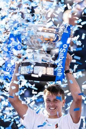 April 20, 2025, Barcelona, Barcelona, Spain: HOLGER RUNE of Denmark celebrates with the trophy after winning the men s singles final against Carlos Alcaraz in the Barcelona Open Banc Sabadell Trofeo Conde de Godo tennis tournanment. Barcelona Spain - ZUMAs316 20250420_znp_s316_096 Copyright: xMartixSeguraxRamonedax