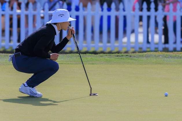 April 20, 2025, Tarzana, California, USA: Somi Lee lines up her putt on the 18th hole during the final round of the JM Eagle LA Championship presented by Plastpro on Sunday April 20, 2025 at El Caballero Country Club in Tarzana, California. ARIANA RUIZ PI Tarzana USA - ZUMAp124 20250420_zaa_p124_090 Copyright: xArianaxRuizx