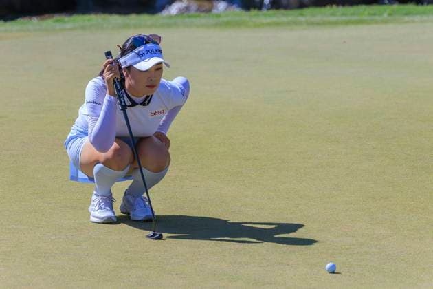 April 20, 2025, Tarzana, California, USA: Ina Yoon lines up her putt during the final round of the JM Eagle LA Championship presented by Plastpro on Sunday April 20, 2025 at El Caballero Country Club in Tarzana, California. ARIANA RUIZ PI Tarzana USA - ZUMAp124 20250420_zaa_p124_105 Copyright: xArianaxRuizx