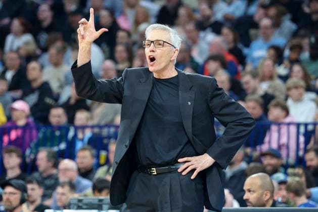 Head Coach Gordon Herbert FC Bayern Muenchen gestures, easyCredit Basketball Bundesliga, Veolia Towers Hamburg vs FC Bayern Muenchen Basketball, Barclays Arena on April 20, 2025 in Hamburg, Germany Photo by Marco Steinbrenner DeFodi Images Head Coach Gordon Herbert FC Bayern Muenchen gestures, easyCredit Basketball Bundesliga, Veolia Towers Hamburg vs FC Bayern Muenchen Basketball, Barclays Arena, April 20, 2025 in Hamburg, Germany Photo by Marco Steinbrenner DeFodi Images