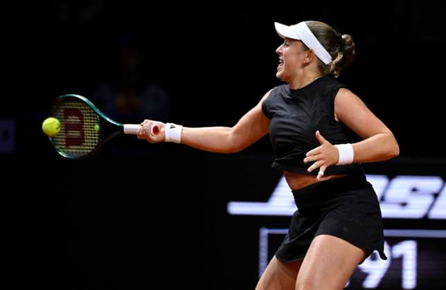 Jelena Ostapenko LAT Action Tennis Womens Porsche Cup Porsche Tennis Grand Prix GP Stuttgart 2025 Porsche Arena 21 04 2024 DFL REGULATIONS PROHIBIT ANY USE OF PHOTOGRAPHS AS IMAGE SEQUENCES AND OR QUASI VIDEO Tennis Womens Porsche Cup Porsche Tennis Grand Prix GP Stuttgart 2025