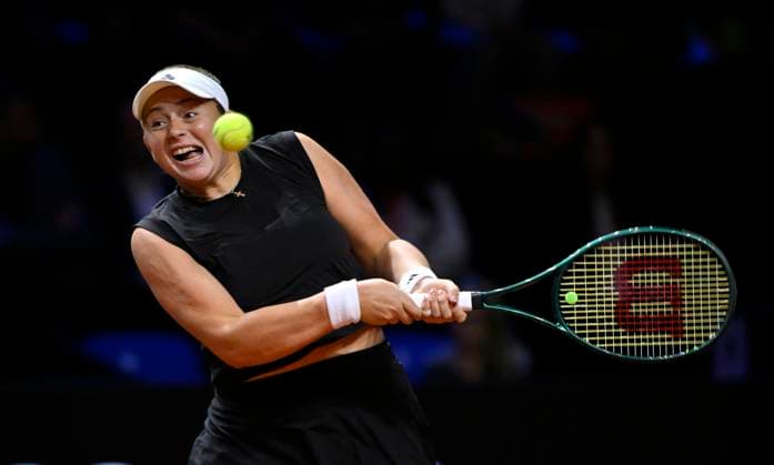 Tennis, WTA Tournament in Stuttgart, Final, Aryna Sabalenka - Jelena Ostapenko