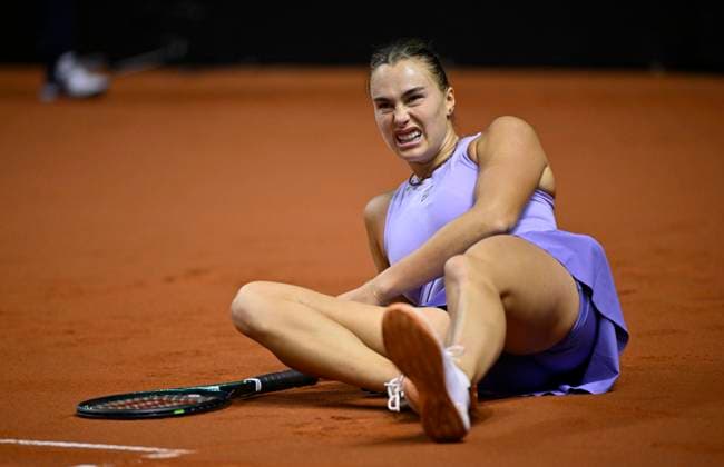 Aryna Sabalenka BLR disappointed stumbled on the ground Tennis Ladies Porsche Cup Porsche Tennis Grand Prix GP Stuttgart 2025 Porsche Arena 21 04 2024 DFL REGULATIONS PROHIBIT ANY USE OF PHOTOGRAPHS AS IMAGE SEQUENCES AND OR QUASI VIDEO Tennis Ladies Porsche Cup Porsche Tennis Grand Prix GP Stuttgart 2025