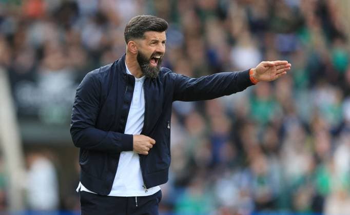 Plymouth Argyle v Coventry City, Plymouth, UK - 21 Apr 2025 Miron Muslic Plymouth head coach during the Championship match between Plymouth Argyle and Coventry City on 21 April 2025, Home Park, Plymouth, Devon - Plymouth Home Park Devon England Copyright: xDavexRowntree PPAUKx PPA-182563