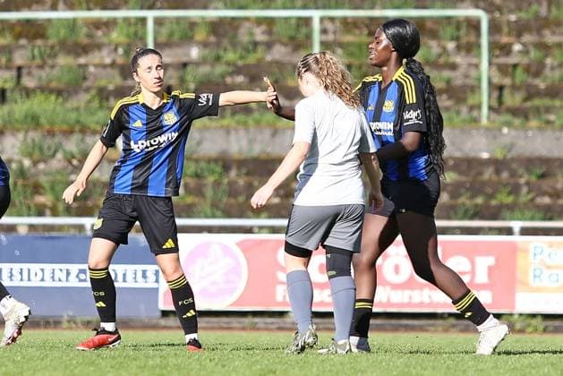 21 04 2025, xpfrx, Soccer Women Saarland Cup Semi-Final, 1 FC Saarbrücken 1 FC Riegelsberg v l Anna Lena Strauss, Chelsea Agyei Saarbrücken celebrate the 3 0 DFL DFB REGULATIONS PROHIBIT ANY USE OF PHOTOGRAPHS as IMAGE SEQUENCES and or QUASI VIDEO Saarbrücken