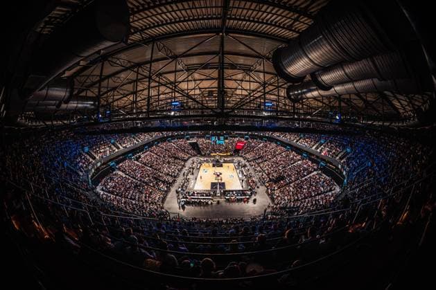 Basketball Men Season 2024 2025 easyCredit Basketball Bundesliga Veolia Towers Hamburg vs FC Bayern Basketball 20 04 2025 The sold out Barclaysarena 12015 Fans Arena Totale Hamburg Barclaysarena Hamburg Germany
