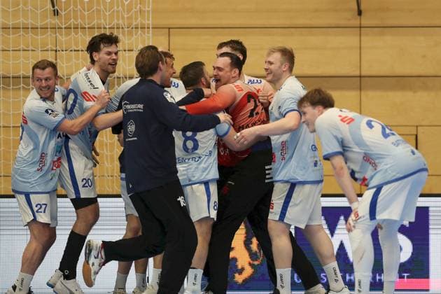 21 04 2025, Men, Handball, Season 2024 2025, 2 Handball Bundesliga, 28 Matchday TV Grosswallstadt TSV GWD Minden TV Grosswallstadt celebrates home win Elsenfeld Untermainhalle Bayern Germany