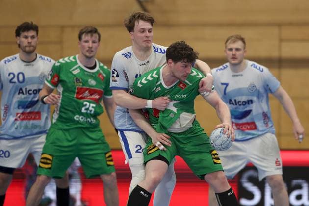 21 04 2025, Men, Handball, Season 2024 2025, 2 Handball Bundesliga, 28 Matchday TV Grosswallstadt TSV GWD Minden Ben Connar Battermann 24, TV Grosswallstadt and Philipp Vorlicek 22, GWD Minden Elsenfeld Untermainhalle Bayern Germany
