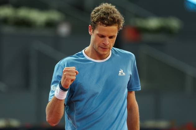 April 21, 2025, Madrid, Madrid, SPAIN: Yannick Hanfmann of Germany celebrates against Hugo Gaston of France during the Mutua Madrid Open 2025, ATP, Tennis Herren Masters 1000 and WTA, Tennis Damen 1000, tennis tournament celebrated at Caja Magica on April 21, 2025 in Madrid, Spain. Madrid SPAIN - ZUMAa181 20250421_zaa_a181_227 Copyright: xIrinaxR.xHipolitox