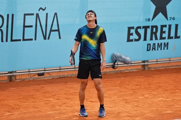 Taro Daniel (JPN), APRIL 21, 2025 - Tennis : Taro Daniel during singles qualifying 1st round match against Royer on the ATP, Tennis Herren tour Masters 1000 tournaments Mutua Madrid Open tennis tournament at the Caja Magica in Madrid, Spain. Noxthirdxpartyxsales  (288331915)