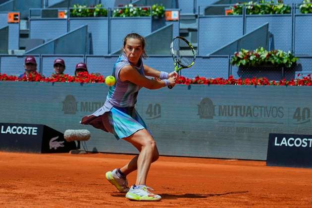 Mutua Madrid Open - Previews Lucia Bronzetti during the match between Japan s Naomi Osaka and Italy s Lucia Bronzetti of the Mutua Madrid Open 2025, ATP, Tennis Herren Masters 1000 and WTA, Tennis Damen 1000, tournament celebrated at Caja Magica on April 22, 2025 in Madrid, Spain. Madrid Spain  Copyright: xJosexBretonx originalFilename:bretonhernandez-mutuamad250422_npt4K.jpg