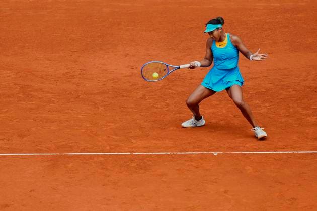 Mutua Madrid Open - Previews Naomi Osaka during the match between Japan s Naomi Osaka and Italy s Lucia Bronzetti of the Mutua Madrid Open 2025, ATP, Tennis Herren Masters 1000 and WTA, Tennis Damen 1000, tournament celebrated at Caja Magica on April 22, 2025 in Madrid, Spain. Madrid Spain  Copyright: xJosexBretonx originalFilename:bretonhernandez-mutuamad250422_npT8F.jpg