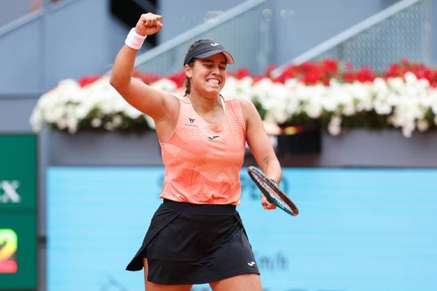 April 22, 2025, Madrid, Spain: JESSICA BOUZAS MANEIRO, 22, of Spain celebrates after winning against M. Sherif of Egypt during the Mutua Madrid Open 2025, WTA, Tennis Damen 1000, tennis tournament celebrated at Caja Magica. Madrid Spain - ZUMAa181 20250422_zaa_a181_098 Copyright: xIrinaxR.xHipolitox