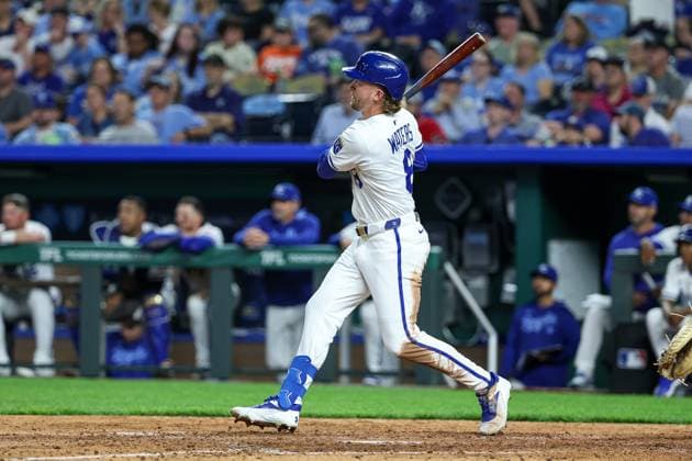 MLB, Baseball Herren, USA 2025: Rockies Vs Royals APR 22 April 22, 2025: Kansas City Royals right fielder Drew Waters (8) hits a triple against the Colorado Rockies during the eighth inning at Kauffman Stadium in Kansas City, MO. David Smith CSM (Credit Image: Â David Smith Cal Media) Kansas City Mo United States of America EDITORIAL USE ONLY Copyright: xx ZUMA-20250422_zma_c04_024.jpg DavidxSmithx csmphotothree377696
