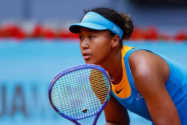 April 22, 2025, Madrid, Madrid, SPAIN: Naomi Osaka of Japan looks on against Lucia Bronzetti of Italy during the Mutua Madrid Open 2025, ATP, Tennis Herren Masters 1000 and WTA, Tennis Damen 1000, tennis tournament celebrated at Caja Magica on April 22, 2025 in Madrid, Spain. Madrid SPAIN - ZUMAa181 20250422_zaa_a181_084 Copyright: xDennisxAgyemanx