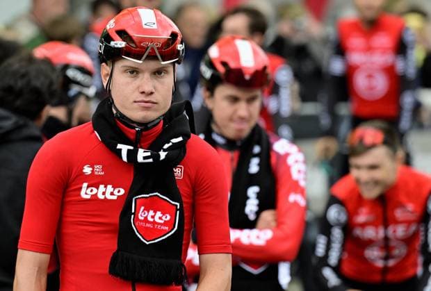 Belgian Lennert Van Eetvelt of Lotto Cycling Team pictured at the start of the men s race of the La Fleche Wallonne , one day cycling race (Waalse Pijl - Walloon Arrow), 205,2 km from Ciney to Huy, Wednesday 23 April 2025. DIRKxWAEM  x121616305x