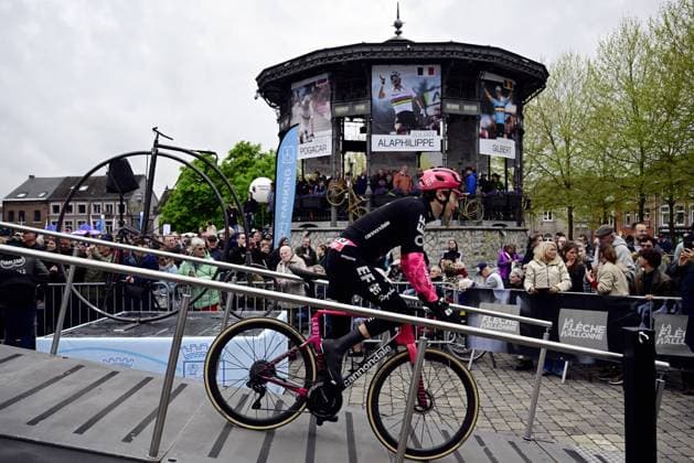 American Neilson Powless of EF Education-EasyPost pictured at the start of the men s race of the La Fleche Wallonne , one day cycling race (Waalse Pijl - Walloon Arrow), 205,2 km from Ciney to Huy, Wednesday 23 April 2025. DIRKxWAEM  x121617124x