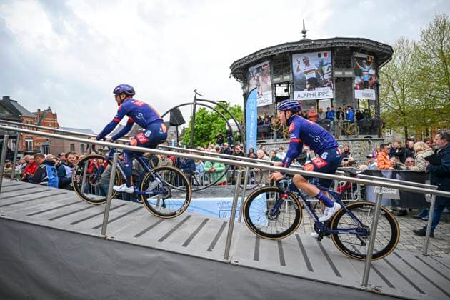 La Fleche Wallonne 2025 cycling race HUY, BELGIUM - APRIL 22 : Riders of Team Picnic PostNL before the start of the race during the Men Elite UCI 1.Pro 89th A.S.O. La Fleche Wallonne cycling race with start in Ciney and finish in Huy (205,2 km) on April 22, 2025 in Huy, Belgium, 22 04 2025 Huy Belgium  Copyright: xVincentxKalutx