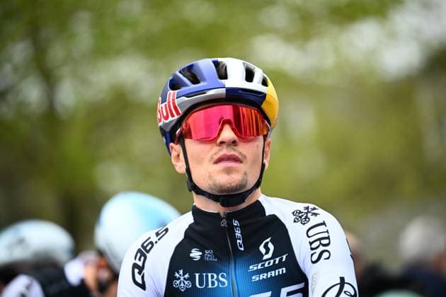 La Fleche Wallonne 2025 cycling race HUY, BELGIUM - APRIL 23 : Pidcock Thomas (GBR) GBR of Q36.5 Pro Cycling Team before the start of the race during the Men Elite UCI 1.Pro 89th A.S.O. La Fleche Wallonne cycling race with start in Ciney and finish in Huy (205,2 km) on April 23, 2025 in Huy, Belgium, 23 04 2025 ( Motordriver Guy De Vuyst & Huy Belgium  Copyright: xTomasxSiskx
