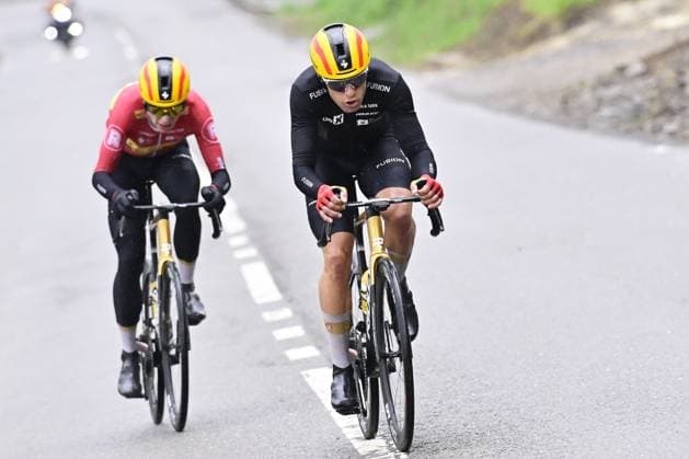 Norwegian Andreas Leknessund of Uno-X Mobility and Norwegian Fredrik Dversnes of Uno-X Mobility pictured in action during the men s race of the La Fleche Wallonne , one day cycling race (Waalse Pijl - Walloon Arrow), 205,2 km from Ciney to Huy, Wednesday 23 April 2025. DIRKxWAEM  x121635431x