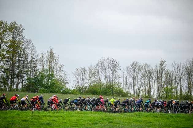 La Fleche Wallonne 2025 cycling race HUY, BELGIUM - APRIL 23 : Illustration picture of the peloton during the Men Elite UCI 1.Pro 89th A.S.O. La Fleche Wallonne cycling race with start in Ciney and finish in Huy (205,2 km) on April 23, 2025 in Huy, Belgium, 23 04 2025 ( Motordriver Guy De Vuyst & Huy Belgium  Copyright: xTomasxSiskx