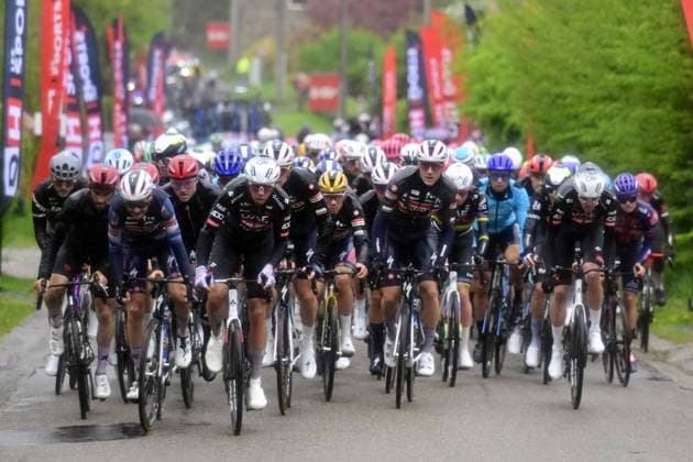 The pack of riders pictured in action during the men s race of the La Fleche Wallonne , one day cycling race (Waalse Pijl - Walloon Arrow), 205,2 km from Ciney to Huy, Wednesday 23 April 2025. DIRKxWAEM  x121638076x