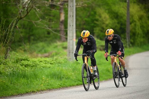 La Fleche Wallonne 2025 cycling race HUY, BELGIUM - APRIL 23 : Novak Domen (SLO) of UAE Team Emirates and Dversnes Fredrik (NOR) of Uno-X Mobility in action during the Men Elite UCI 1.Pro 89th A.S.O. La Fleche Wallonne cycling race with start in Ciney and finish in Huy (205,2 km) on April 23, 2025 in Huy, Belgium, 23 04 2025 ( Motordriver Guy De Vuyst & Huy Belgium  Copyright: xTomasxSiskx