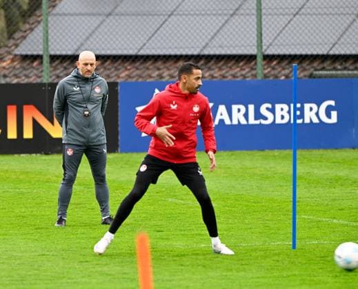 Football 2 Bundesliga Season 2024 25 1 FC Kaiserslautern 23 04 2025 Fritz Walter Stadium 1 Training with coach Torsten LIEBERKNECHT, re Kenny Prince REDONDO 1 FC Kaiserslautern 1 FC Kaiserslautern
