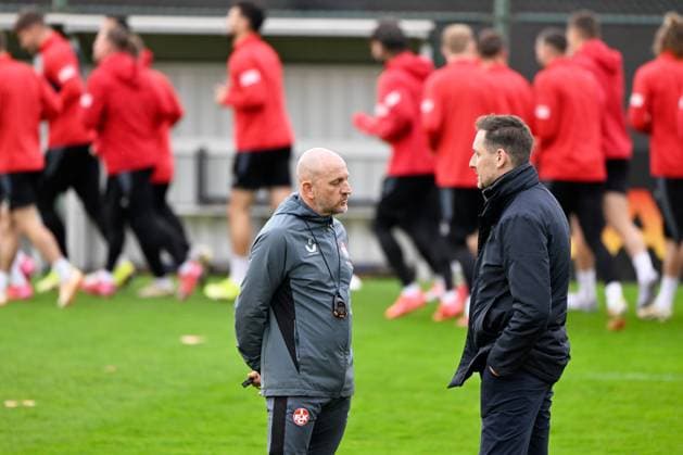 Football 2 Bundesliga Season 2024 25 1 FC Kaiserslautern 23 04 2025 Fritz Walter Stadium 1 Training with coach Torsten LIEBERKNECHT and sports director Marcel Clos 1 FC Kaiserslautern