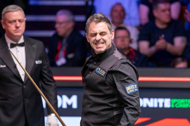 Bilder des Jahres 2025, Sport 04 April Sport Themen der Woche KW17 Sport Bilder des Tages 2025 Halo World Snooker Championship Ronnie O Sullivan during the 2025 Halo World Snooker Championship Round 1 match at The Crucible, Sheffield, United Kingdom on 23 April 2025 Credit: Alex Young Every Second Media Editorial use only. All images are copyright Every Second Media Limited. No images may be reproduced without prior permission. Copyright: xIMAGO EveryxSecondxMediax ESM-1438-0046 AlexxYoungx xEveryxSecondxMediax