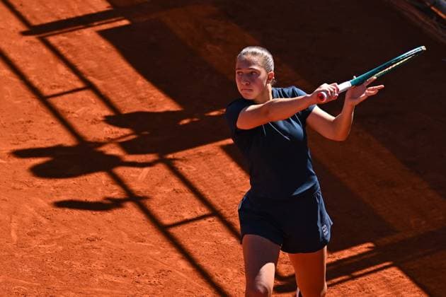 Mutua Madrid Open - First Round Diane Parry (FRA) during her first round match at the Mutua Madrid Open in Madrid , Spain, on April, 23, 2025. Photo by Corinne Dubreuil ABACAPRESS.COM Madrid Spain  Copyright: xDubreuilxCorinne ABACAx