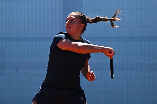 Mutua Madrid Open - First Round Diane Parry (FRA) during her first round match at the Mutua Madrid Open in Madrid , Spain, on April, 23, 2025. Photo by Corinne Dubreuil ABACAPRESS.COM Madrid Spain  Copyright: xDubreuilxCorinne ABACAx