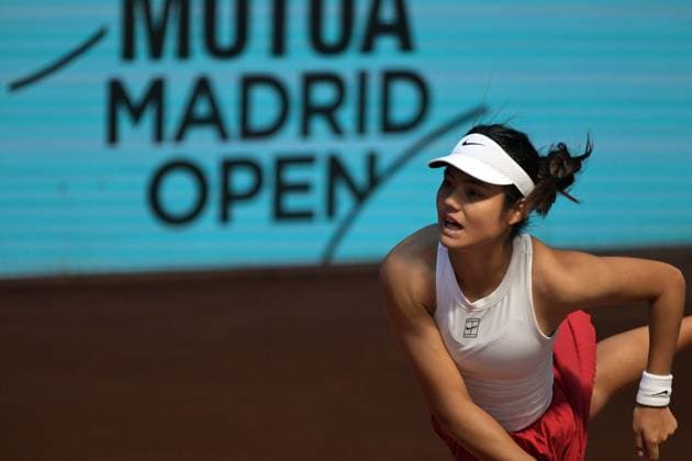 April 23, 2025, Madrid, Madrid, Spain: EMMA RADUCANU of England during her match against SUZAN LAMENS of Netherland on Day Three of the Mutua Madrid Open at La Caja Magica. Madrid Spain - ZUMAd308 20250423_zsp_d308_024 Copyright: xJuanxCarlosxLucasx