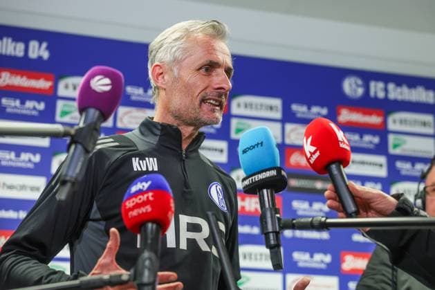 23 04 2025, Football, Season 2024 2025, 2 Bundesliga, Training FC Schalke 04, Head Coach Kees van Wonderen FC Schalke 04 Gelsenkirchen NRW Germany xRHR PHOTO TRx Copyright: TimxRehbein RHR-FOTOx RHR-FOTO TR