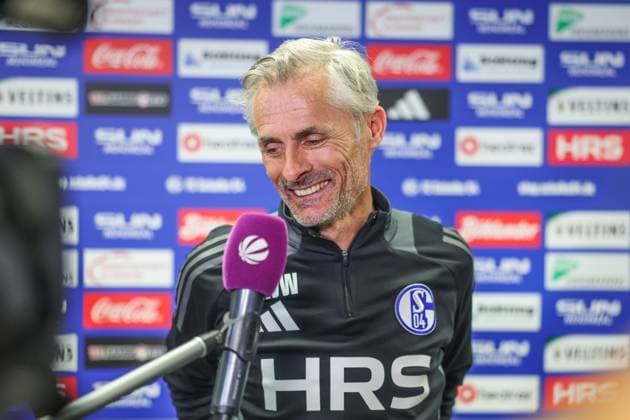 23 04 2025, Football, Season 2024 2025, 2 Bundesliga, Training FC Schalke 04, Head Coach Kees van Wonderen FC Schalke 04 Gelsenkirchen NRW Germany xRHR PHOTO TRx Copyright: TimxRehbein RHR-FOTOx RHR-FOTO TR