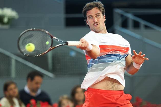 April 23, 2025, Madrid, Madrid, SPAIN: Borna Gojo of Croatia in action against Gael Monfils of France during the Mutua Madrid Open 2025, ATP, Tennis Herren Masters 1000 and WTA, Tennis Damen 1000, tennis tournament celebrated at Caja Magica on April 23, 2025 in Madrid, Spain. Madrid SPAIN - ZUMAa181 20250423_zaa_a181_363 Copyright: xIrinaxR.xHipolitox